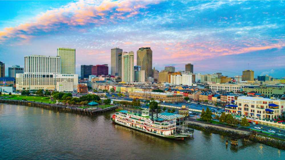 new orleans louisiana skyline riverboat